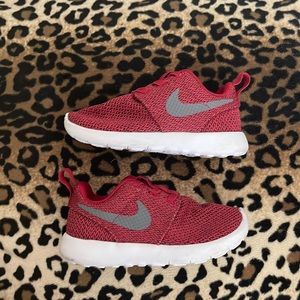 Nike red toddler sneakers